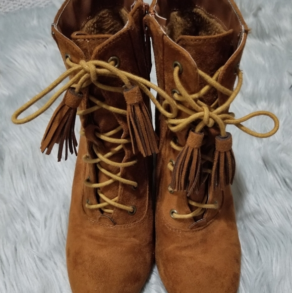 Suede lace up booties - Picture 3 of 3